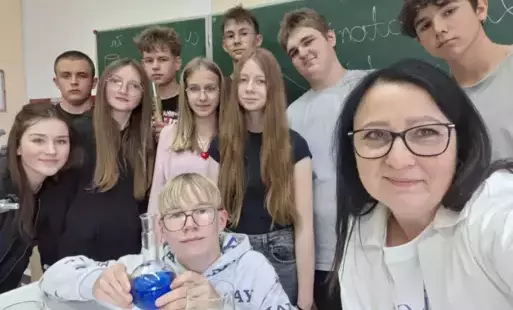 Zdjęcie grupowe uczniów 