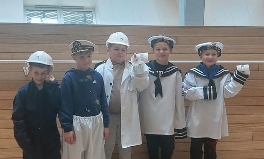 Zdjęcie grupowe uczniów 