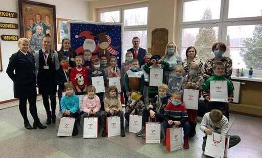Zdjęcie do Jedzie pociąg z daleka...