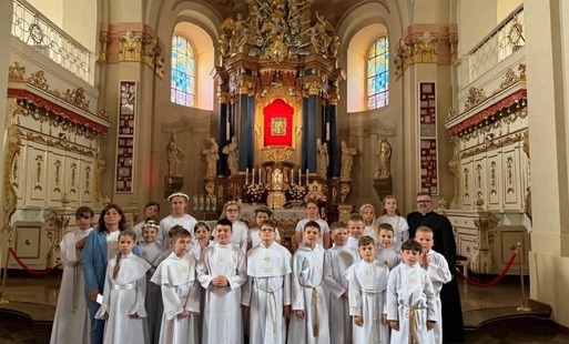 Zdjęcie do Dziękczynna Pielgrzymka klasy trzeciej do Rokitna i Pniew